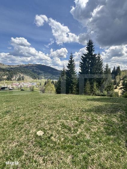 Teren de 8450 mp, în Central