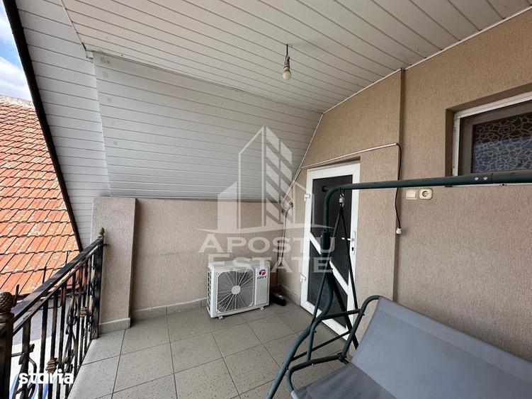 Casă cu 4 camere cu Teren 200 Mp în Central