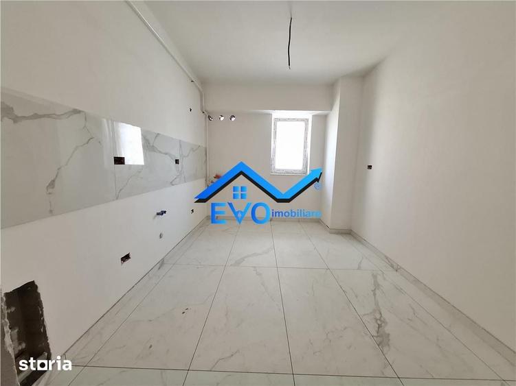 Apartament cu 2 camere decomandat în Galata