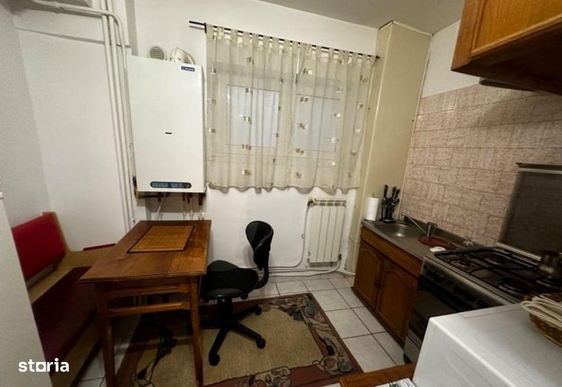 Apartament cu 2 camere semidecomandat în Central — fotografia 3