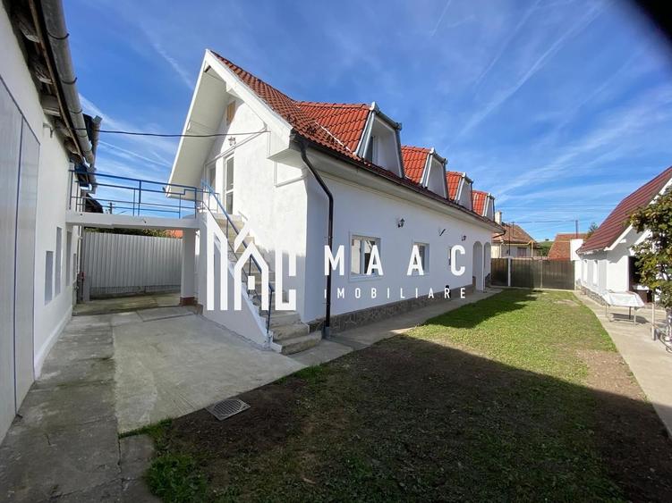 Casă individuală cu 12 camere cu Canalizare în Cristian