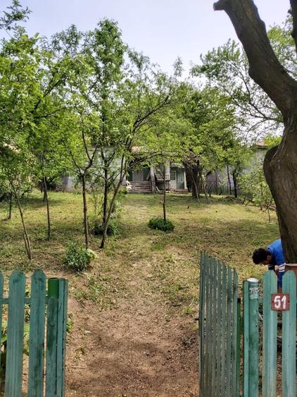 Casă cu 4 camere în Fundeni