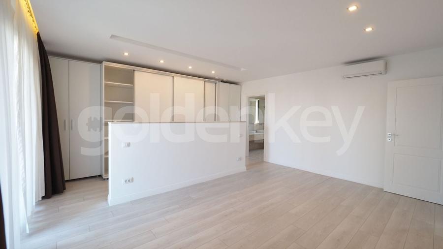 Duplex cu 5 camere cu Canalizare în Pipera