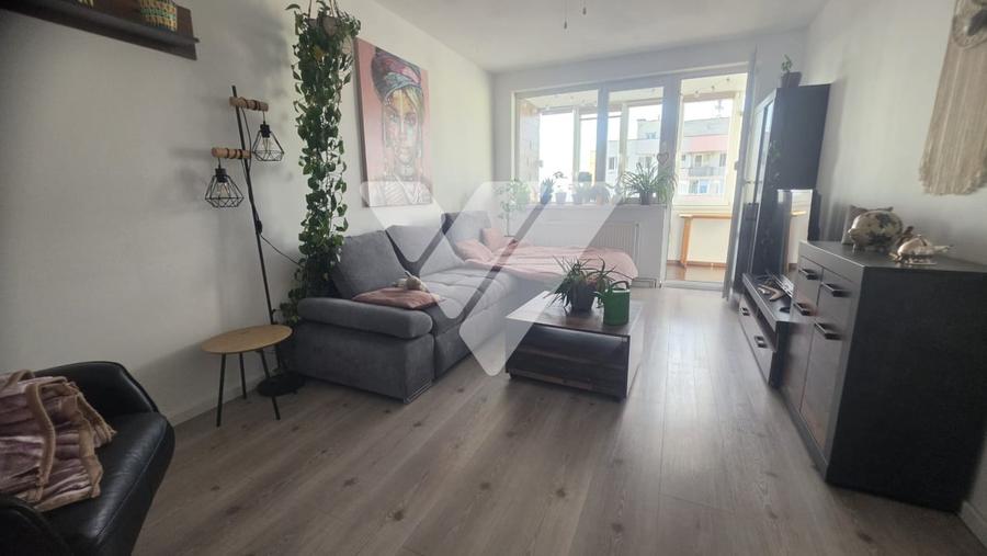 Apartament cu 3 camere decomandat, mobilat în Mihai Viteazul
