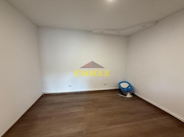 Casă individuală cu 3 camere cu Canalizare în Periferie