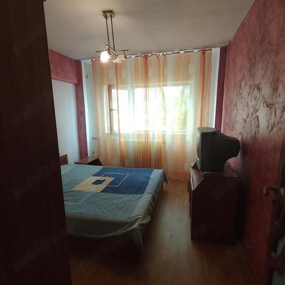 Vand apartament 2 camere decomandat et 1 - 9