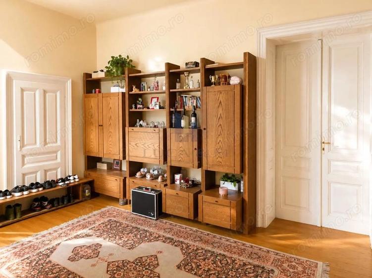 Casa solida plus gradina matura intr-o zona linistita in centrul Varias - 4