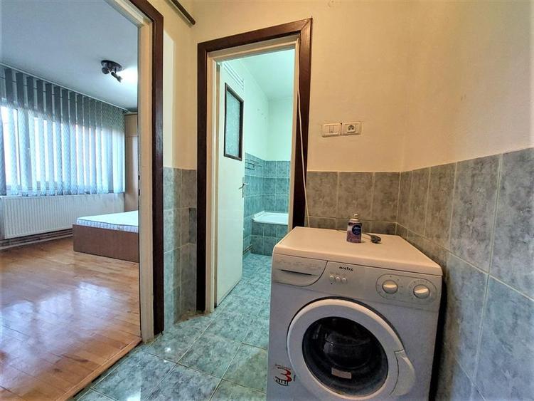 Apartament 3 camere. Zona  Podgoria. - 9