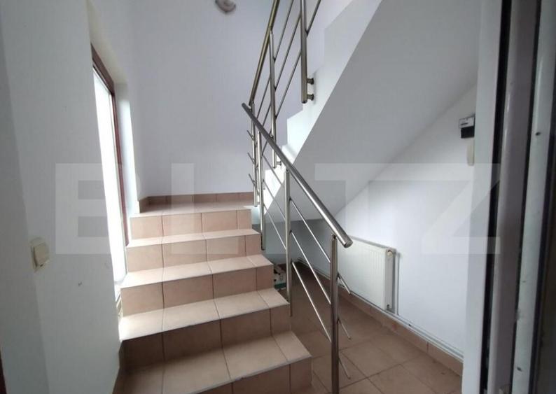 Casa, 5 camere,200 mp,800 mp teren,pretabil business,13 km d - 1