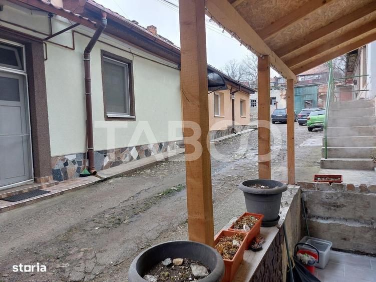 Apartament renovat complet 47 mp 3 camere str Tesatorilor Cisnadie - 9