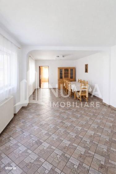 Oportunitate rara: 2 case locuibile, curte mare, crama 100 mp, garaj s - 8