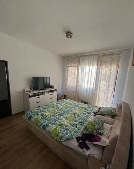 Casa tip duplex P+1+M | 200 mp utili | Curte 300 mp | 5 min. Bucuresti - 18