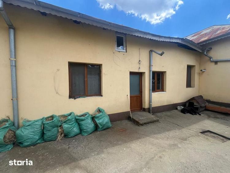 Casa cu teren 300 mp si deschidere 10m, zona Brazda lui Novac - 1