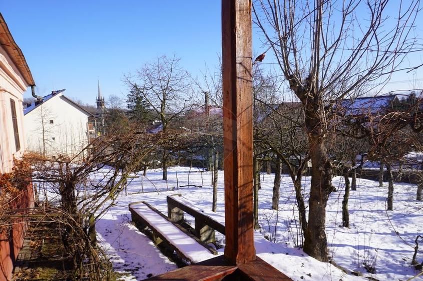 Casa de vanzare in centrul satului Desesti, Maramures - 5