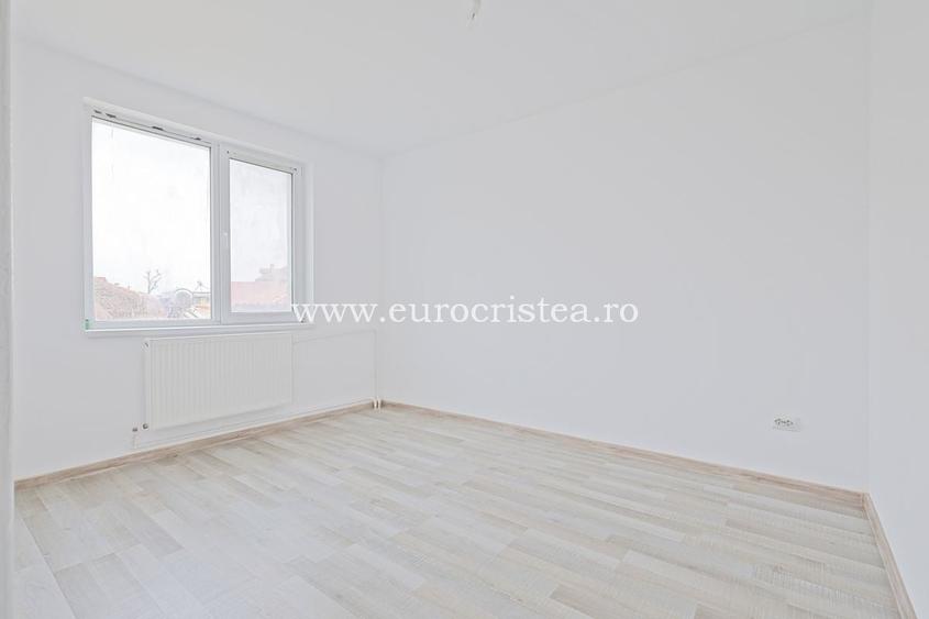 Apartament cu 4 camere de vânzare în Centru Vechi, Mangalia - 300m de plajă - 4