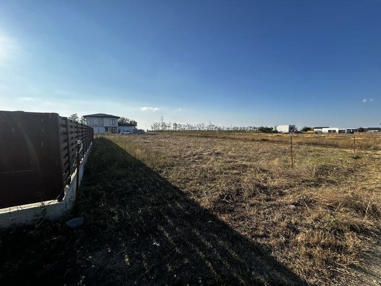 Teren intravilan Berceni - Vidra / curent si gaze la poarta - 1