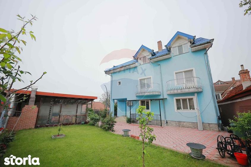 Pensiune cu 11 camere de vanzare, situata in Baile 1 Mai, Sanmartin - 10