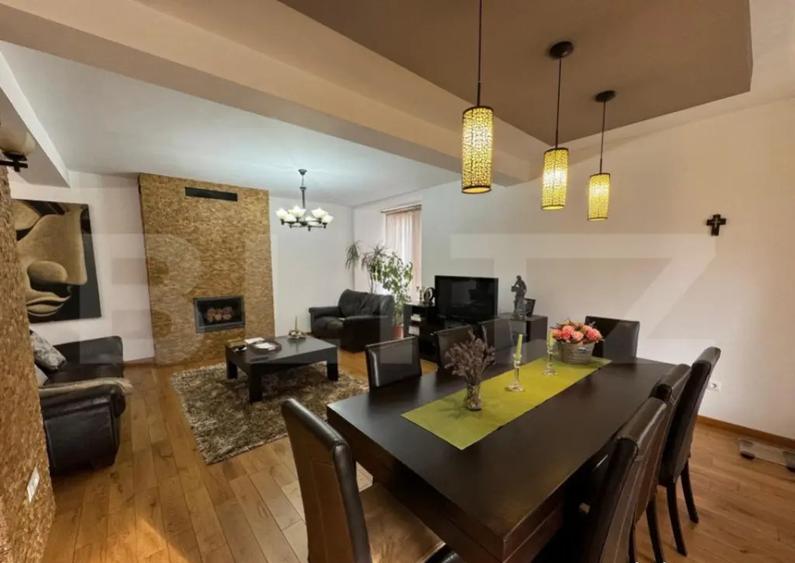 Casa impresionanta , 250 mp , cu gradina generoasa 1000 mp , - 1