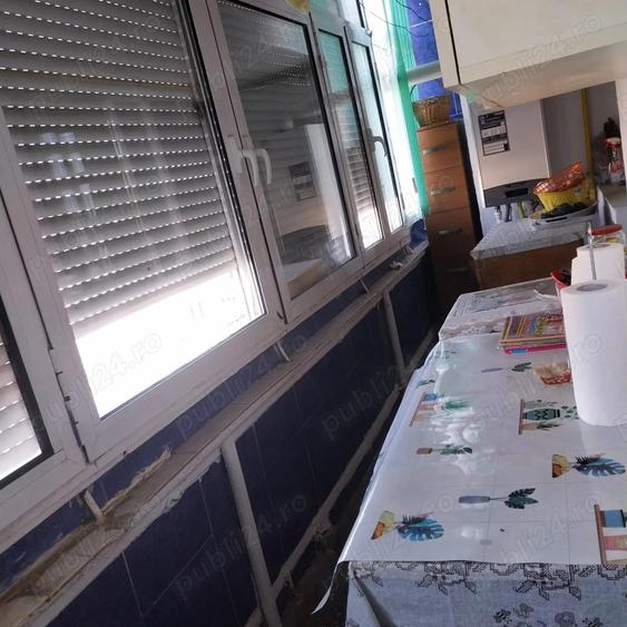 Vand apartament 3camere - 2