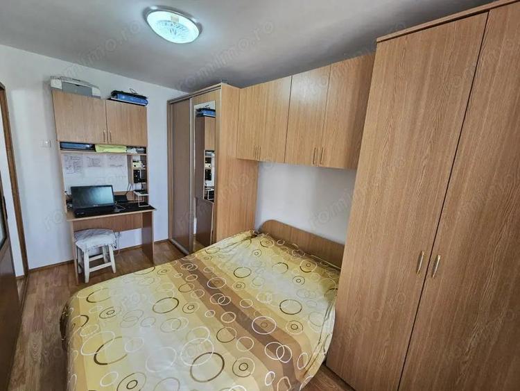 Vanzare apartament 2 camere situat in Targu Jiu, strada Slt. Gheorghe Barboi - 3