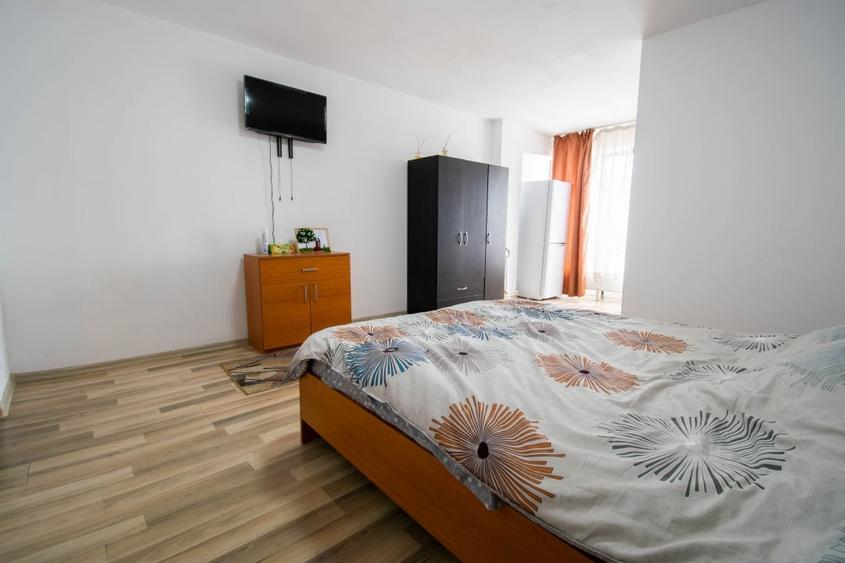 Auchan-Vitan Garsoniera 30 mp,mobilata si utilata,etaj 8/10,comision 0% - 1