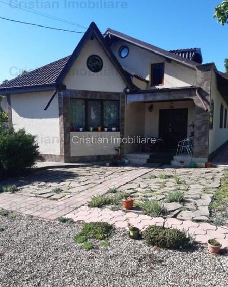 Vila P M 2014, Varsatura 160mp construiti, teren=1000mp Vila P M 2014, Varsatura 160mp construiti, teren=1000mp