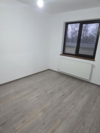 Vand casa noua , situata la 4 km de Tg.Neamt(Topolita) - 2