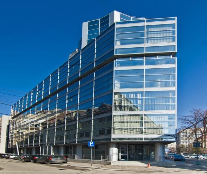 Birou, de 7,000 mp, în P-ța Universității