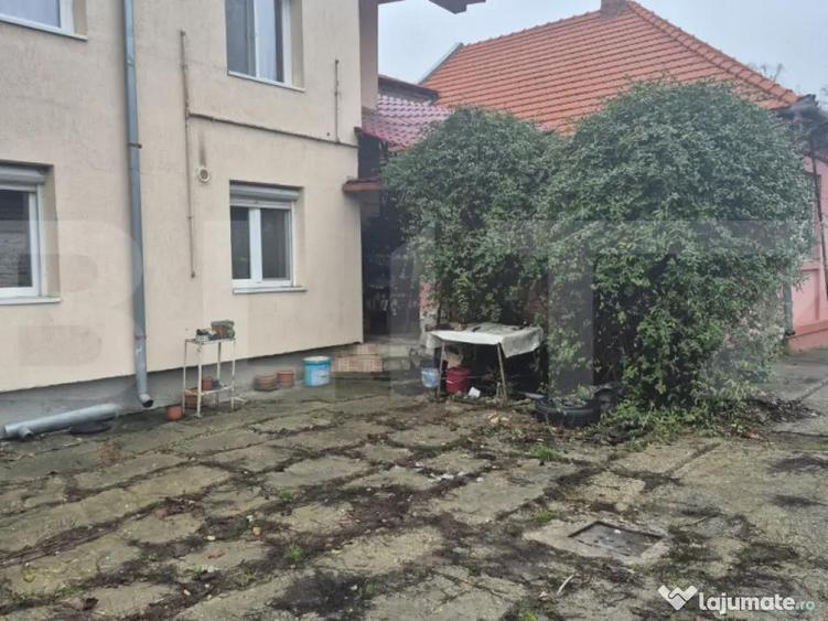 Casa 4 dormitoare, 190 mp, 1306 mp teren, zona Careiului - 3