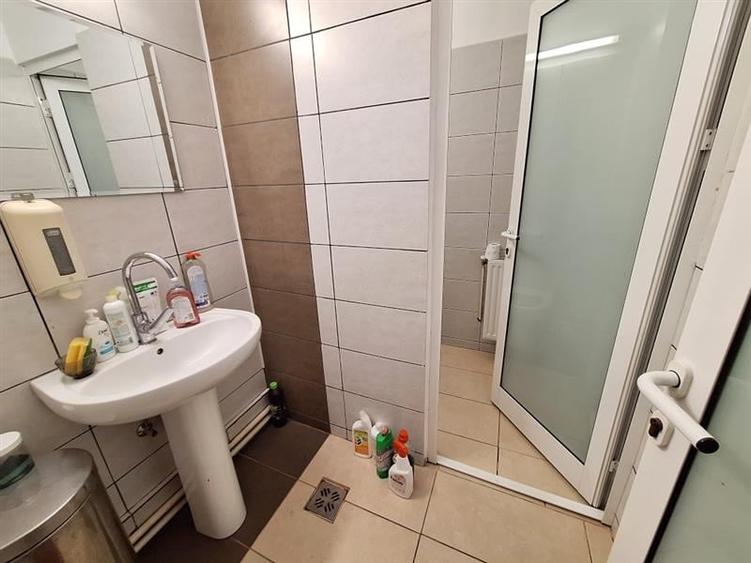 Oportunitate! Hala de vanzare in Bacau, +teren 1500 mp - 9