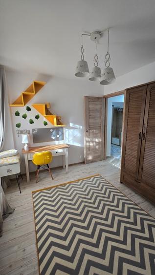 De închiriat apartament 3 camere Bulevard Decebal  metrou munci - 13