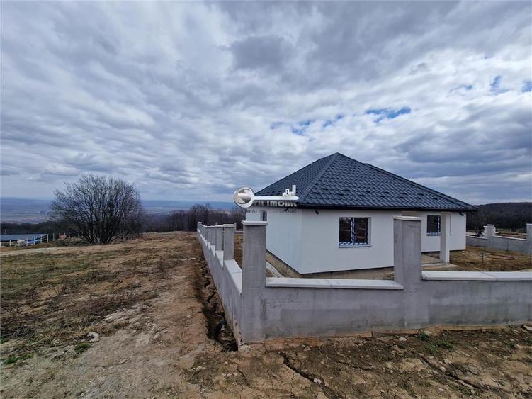Casa de vanzare I Paun, Barnova I 4 camere, 2 bai I 500 mp teren - 3