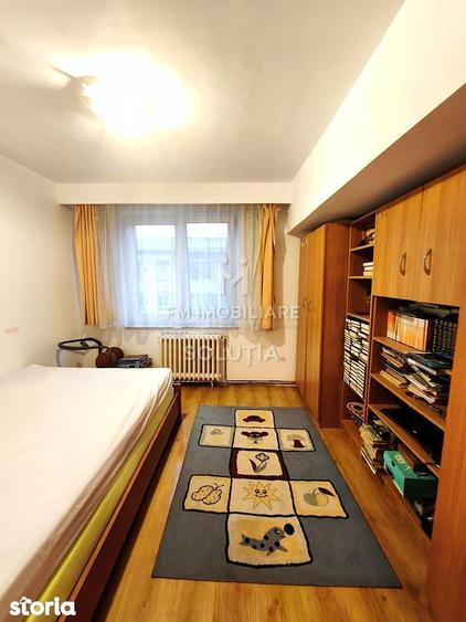 Apartament 5 camere decomandate zona Ultracentrala strada Olteniei - 1