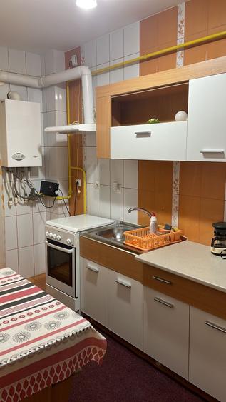 Garsoniera in bloc nou zona Stadion - 7