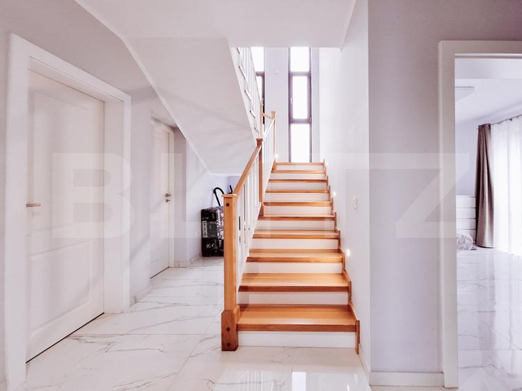 O locuinta de exceptie, unde confortul intalneste panorama orasului - 13