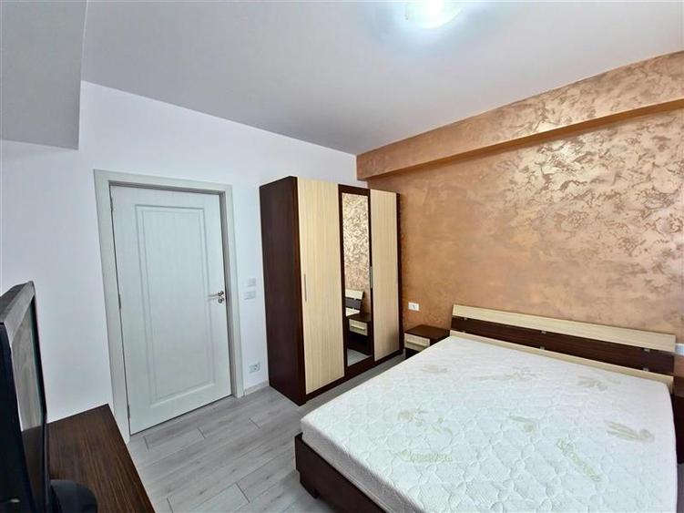 DE INCHIRIAT - 2 CAMERE, PARTER, LOC DE PARCARE INCLUS - 9