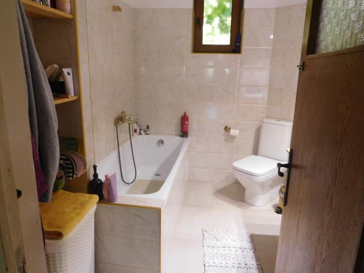 Apartament cu 5 camere decomandat în Central
