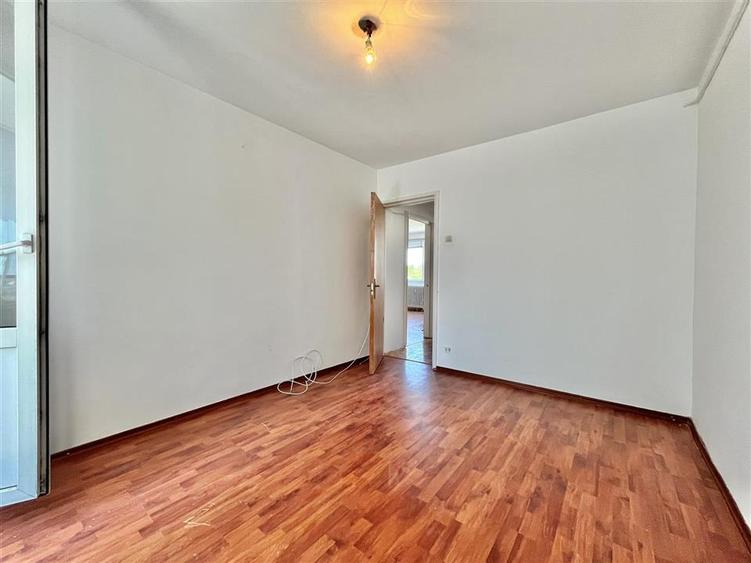 Apartament cu 3 Camere de Vanzare in zona Giurgiului - 12