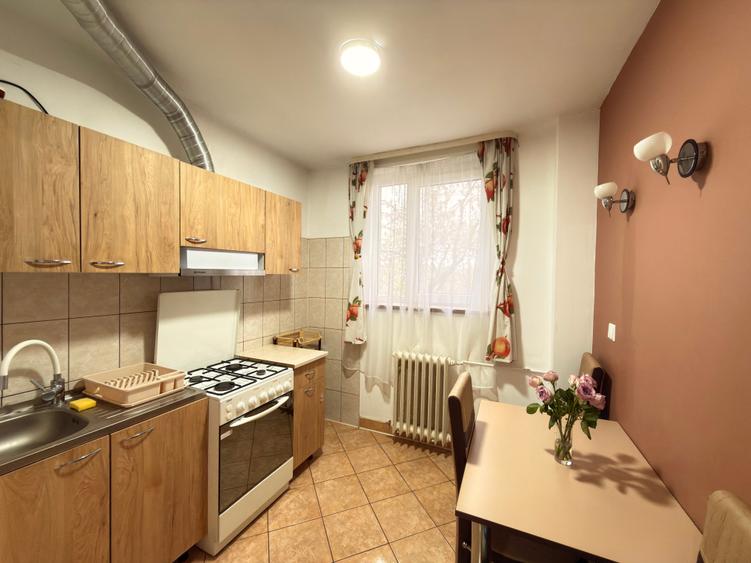 Ap. 2 camere , decomandat - Circumvalatiunii - 1