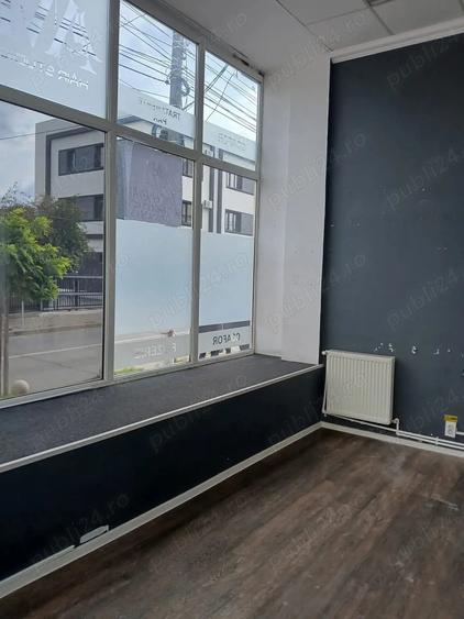 Inchiriez spatiu - 2