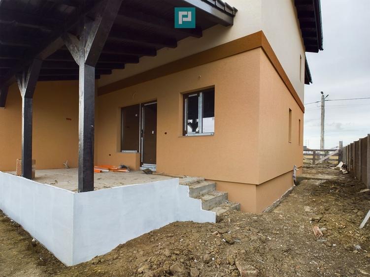 Duplex în Moșnița Nouă, în spate la Castel - 7