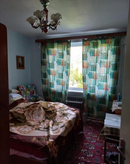 P.Dulfu, 3 camere, decom., etaj 3 - 4