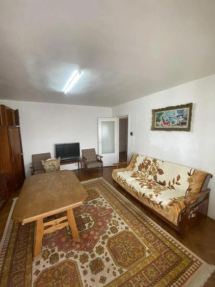 Apartament 4 camere , M16 , decomandat , etaj 3 din 4 , Bd. Muncii - 2