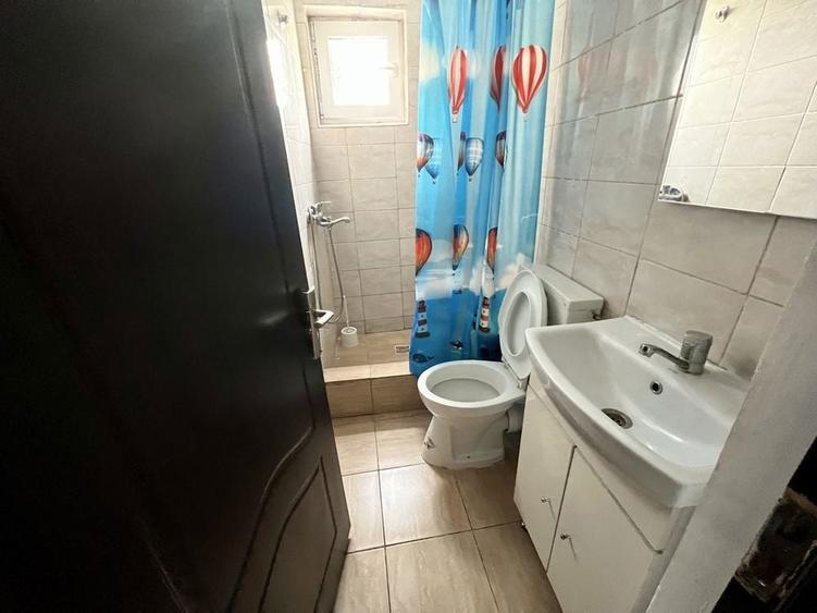 Camera chirie libera - 4