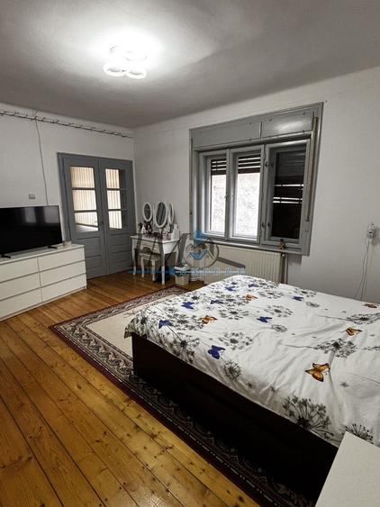 Casă individuală cu 5 camere cu Canalizare în Nord