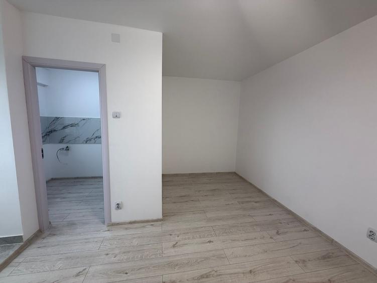 Garsoniera complet Renovata/Bloc Reabilitat/An 1986/Mutare Imediata - 2