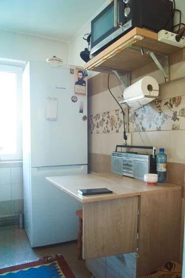 Apartament de 3 camere, etaj 2/4, zona Alexandru cel Bun - 8
