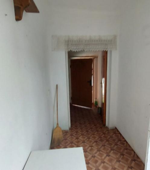 Apartament la casa si curte zona Centrala - 10