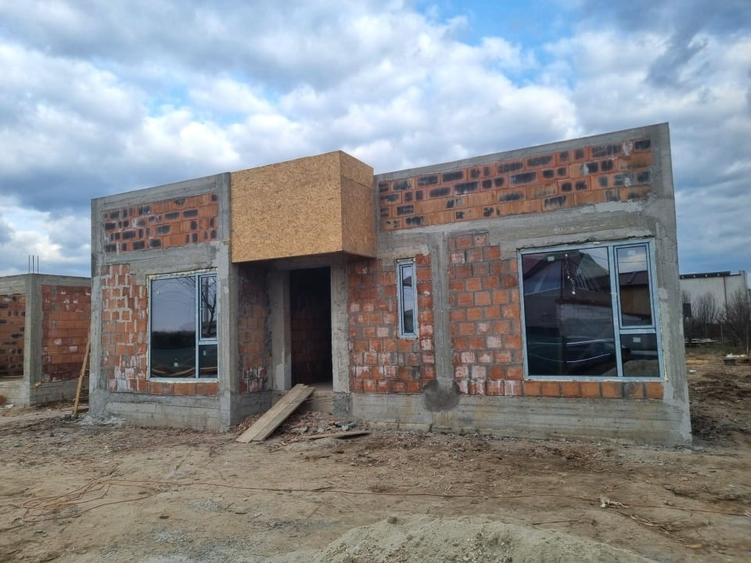 Casă modernă la roșu, parter – Domnești, 500 mp teren. - 3