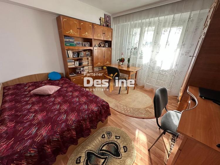 Apartament spatios 3 camere, 70 mp, lift nou, 2 bai – zona centrala Pascani - 3